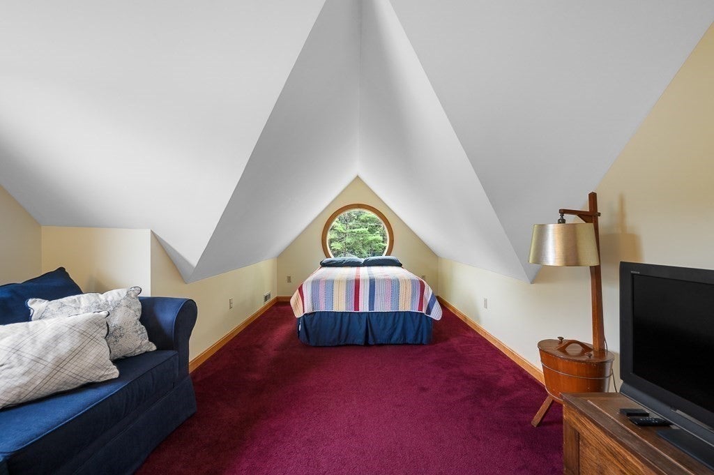 5 Abenaki St, Hubbardston, MA Photo #31