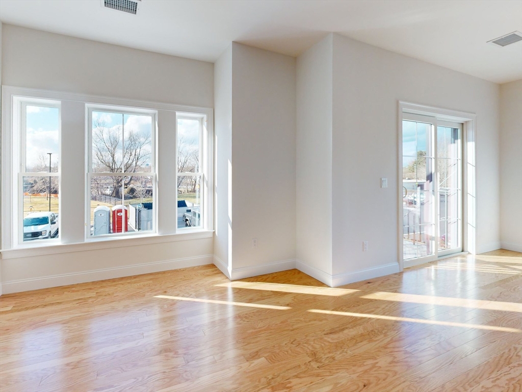 266 Monponsett Street 1201