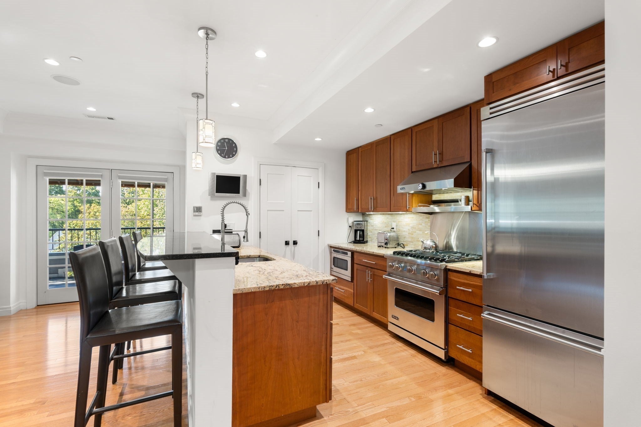 36 Central Ave #16, Milton, MA, 36 Central Ave #16, Milton, MA Photo #4