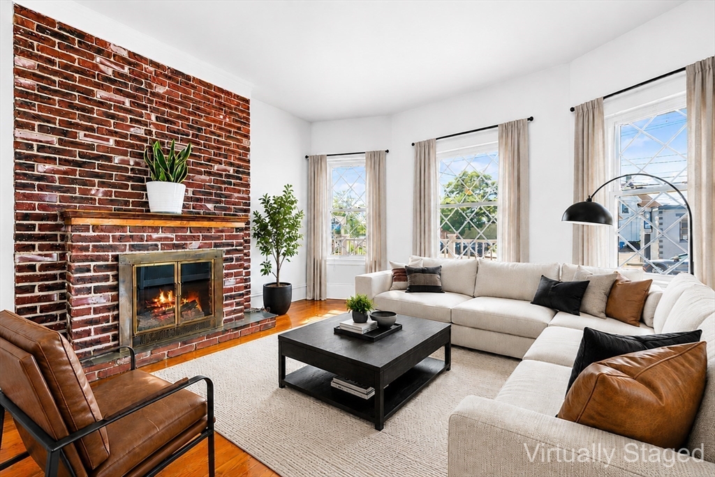 546 Shirley St