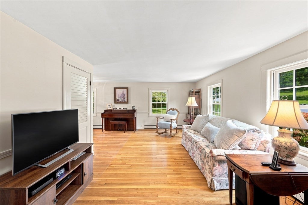6 Cedarview Rd, Ipswich, MA, 6 Cedarview Rd, Ipswich, MA Photo #8