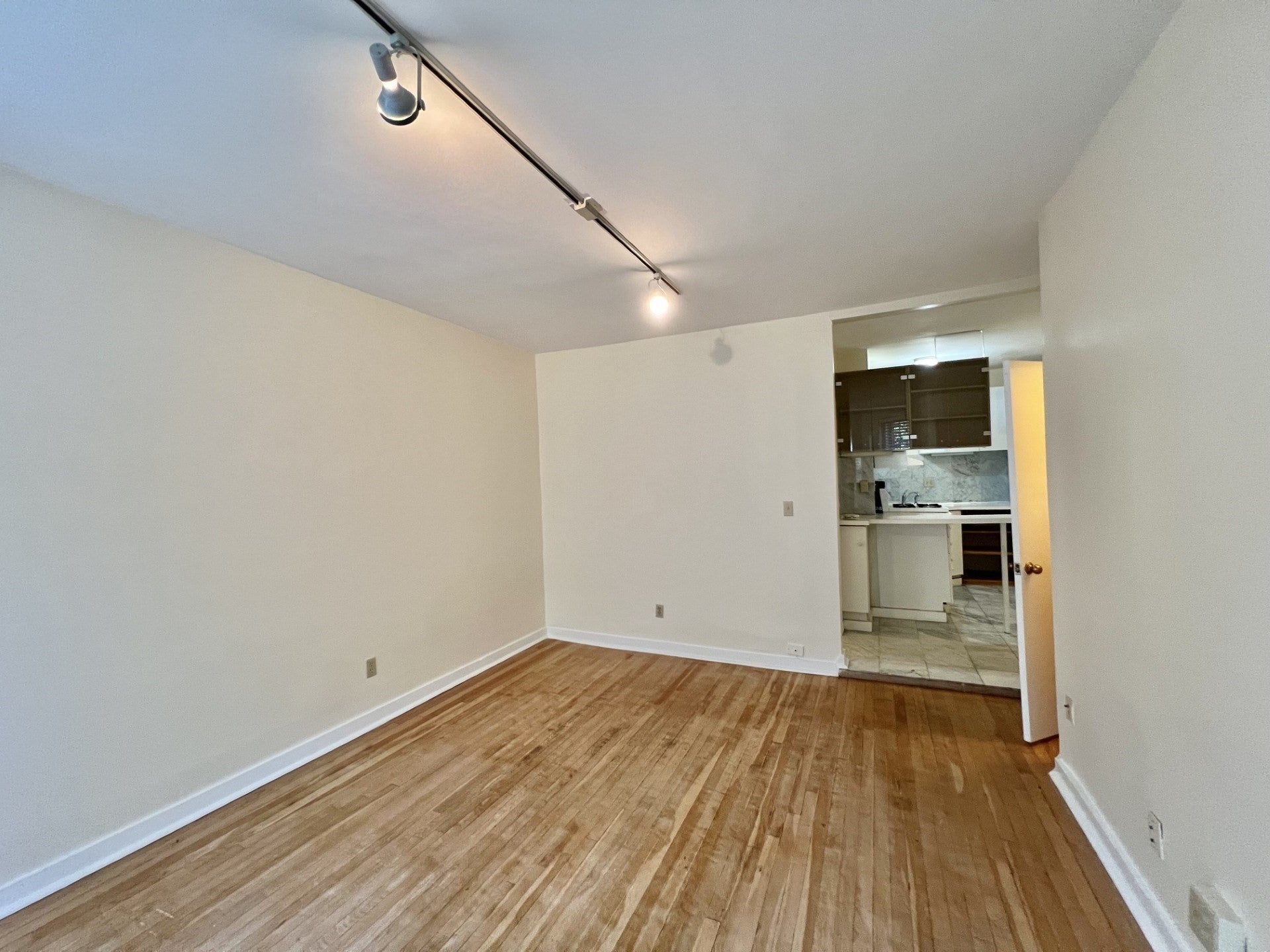 31 Queensberry 11