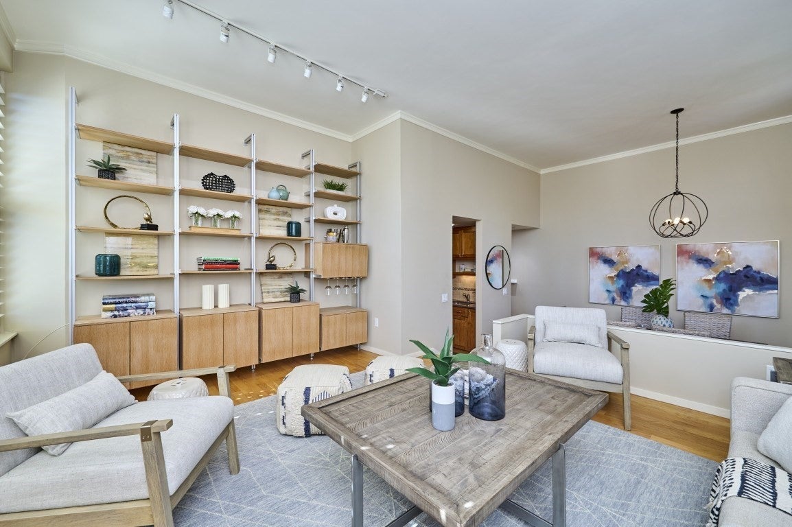 145 Saint Botolph St 24