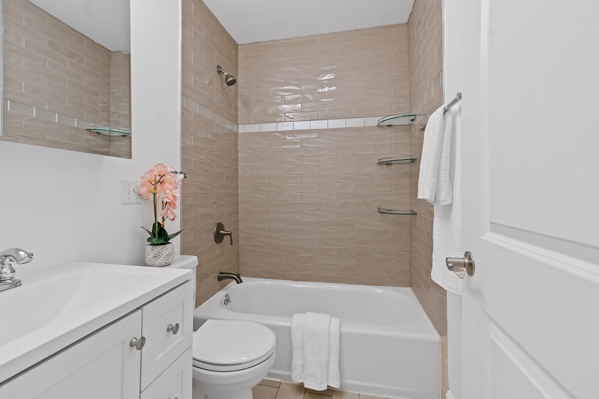 97 Fuller St #4, Brookline, MA, 97 Fuller St #4, Brookline, MA Photo #8