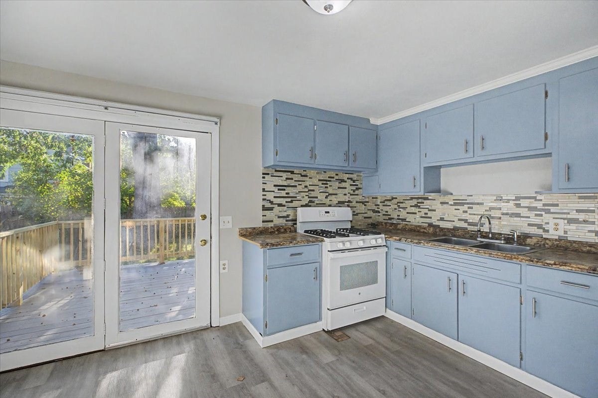 11-13 Palmyra St, Springfield, MA, 11-13 Palmyra St, Springfield, MA Photo #11