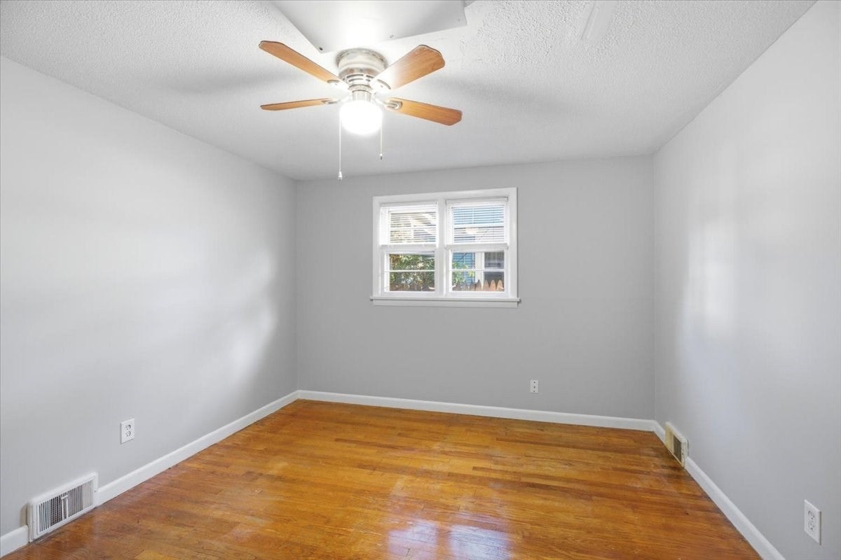 11-13 Palmyra St, Springfield, MA, 11-13 Palmyra St, Springfield, MA Photo #27