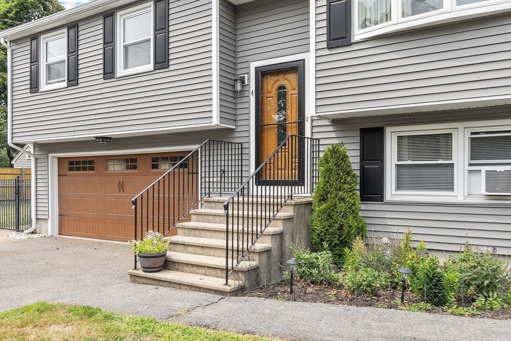 4 Fitzgerald Way