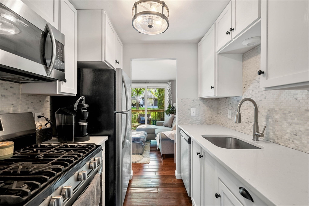 205 Morgan Dr #205, Haverhill, MA Photo #9