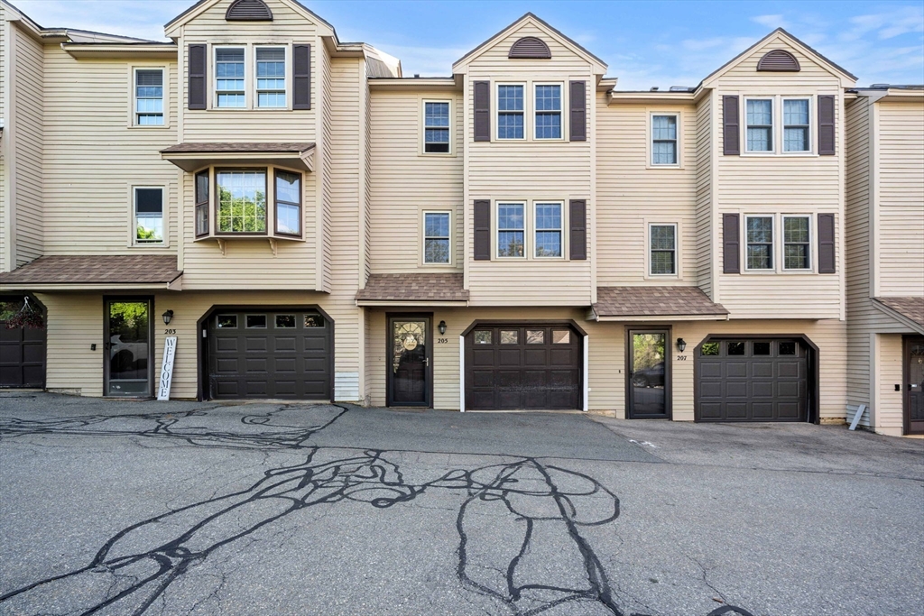 205 Morgan Dr #205, Haverhill, MA Photo #1