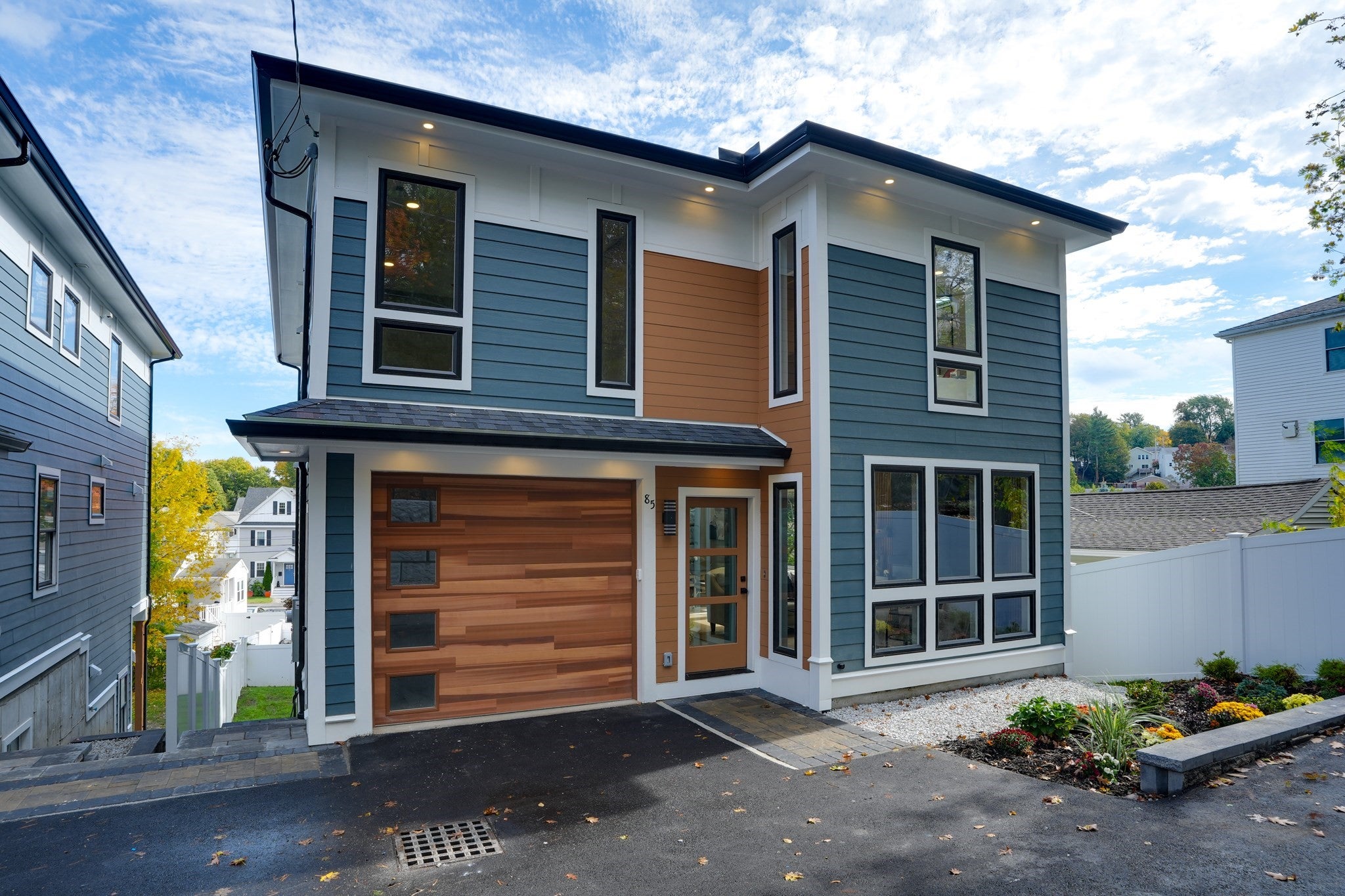 Photo of 85 Hillcrest Street, Waltham, MA