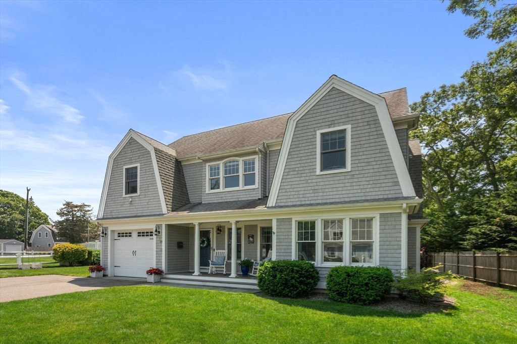 33 Harbor Ave