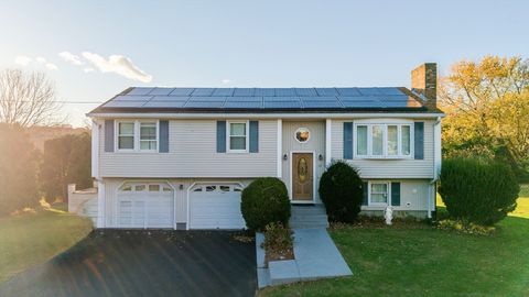 57 Mohawk Drive Seekonk MA 02771