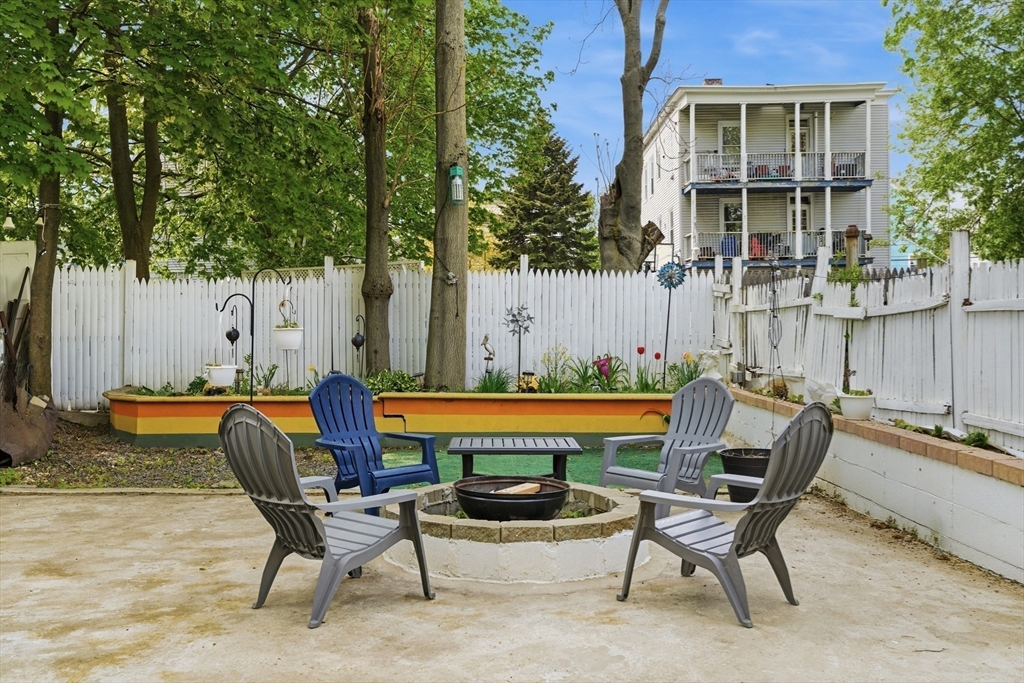 111 Adams St, Lynn, MA Photo #6