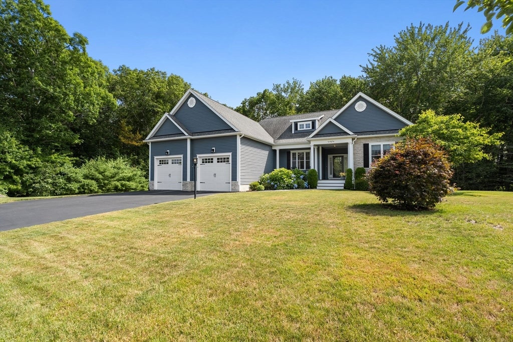 76 Avalon Dr