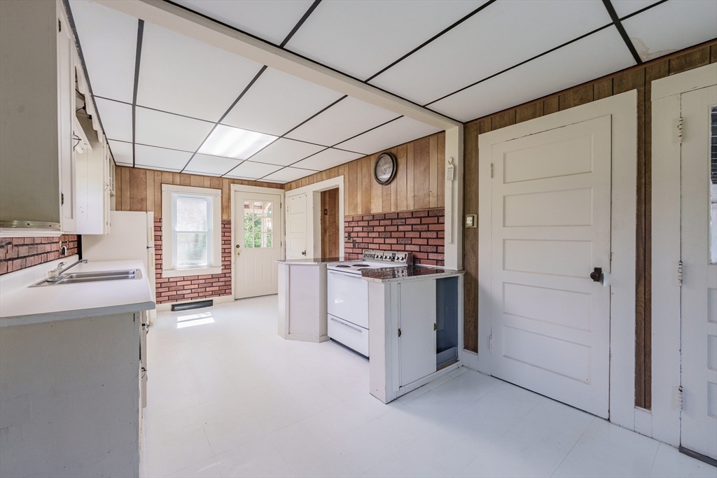 609 Berkshire Trail