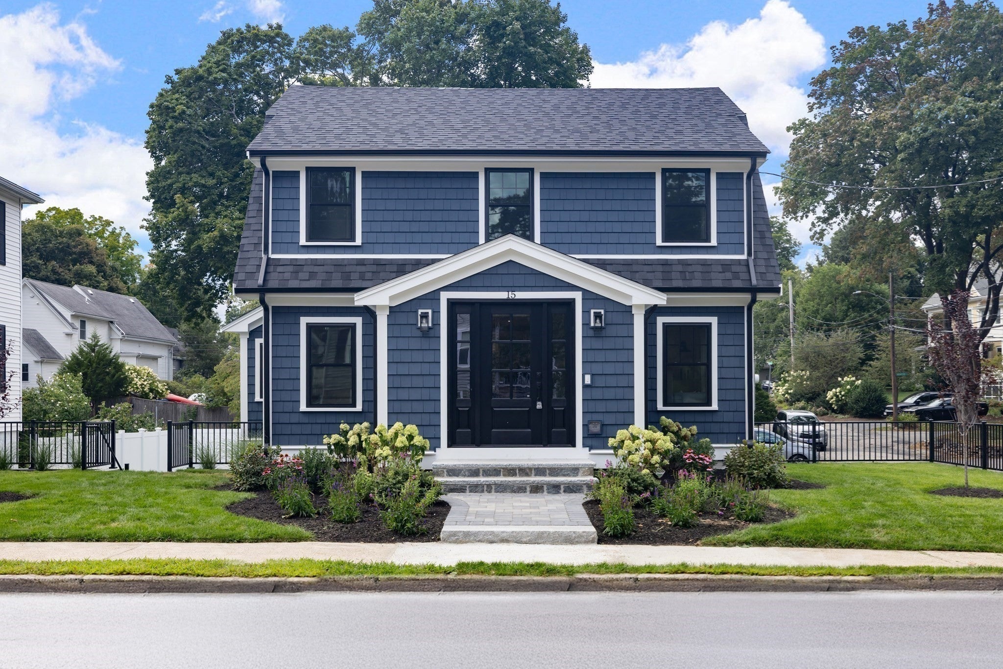 15 Pitts St
