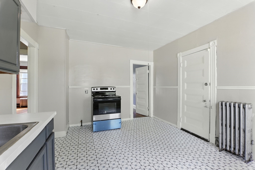 192-194 Westford Ave