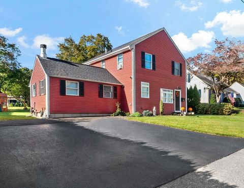 135 Grove Ave Somerset MA 02726