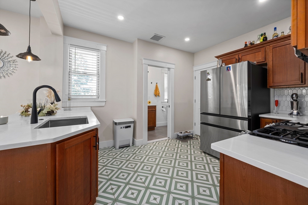 89 Hermon Street 2