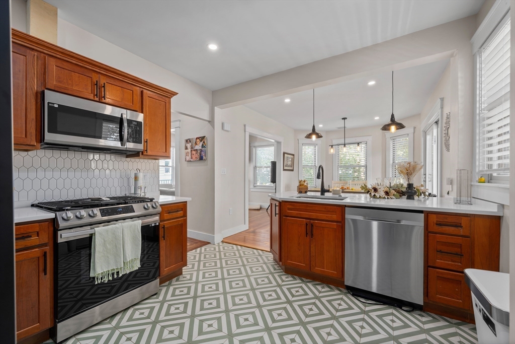 89 Hermon Street 2