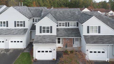 57 Chapman Pl 57 Leominster MA 01453