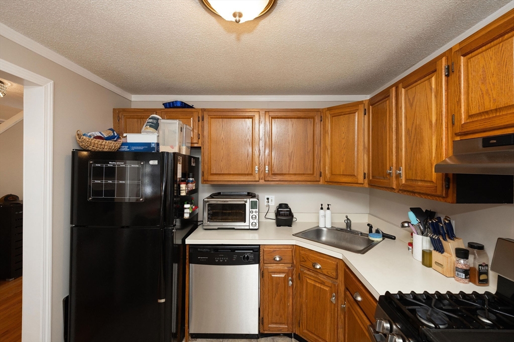 57 Chapman Pl 57