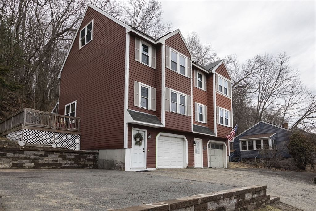 38 S Riverview St 38
