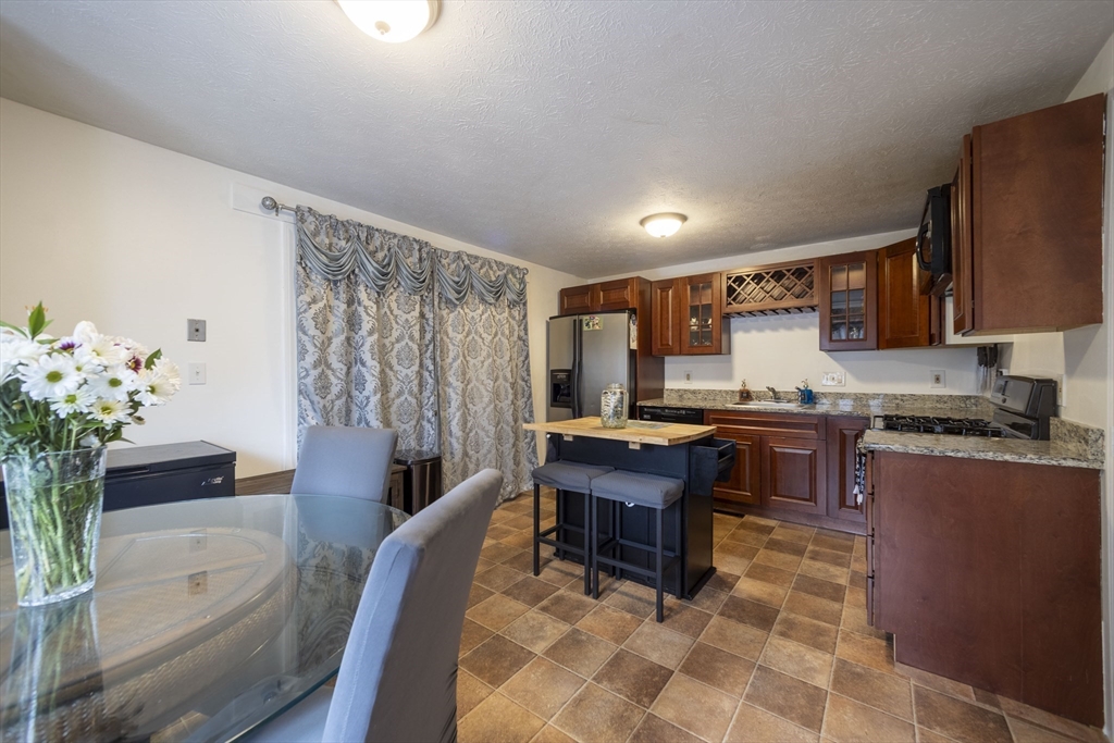 38 S Riverview St 38