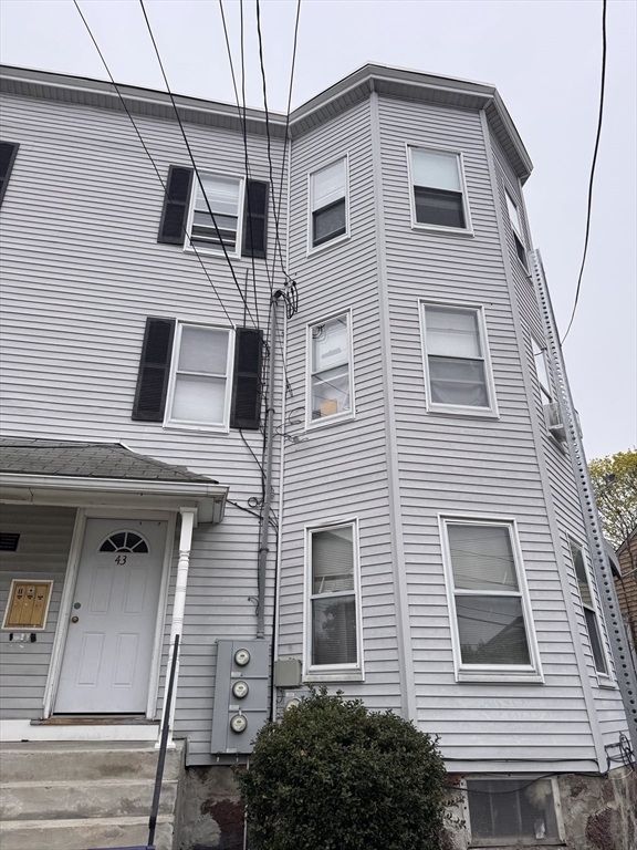 43 Sturbridge St 3