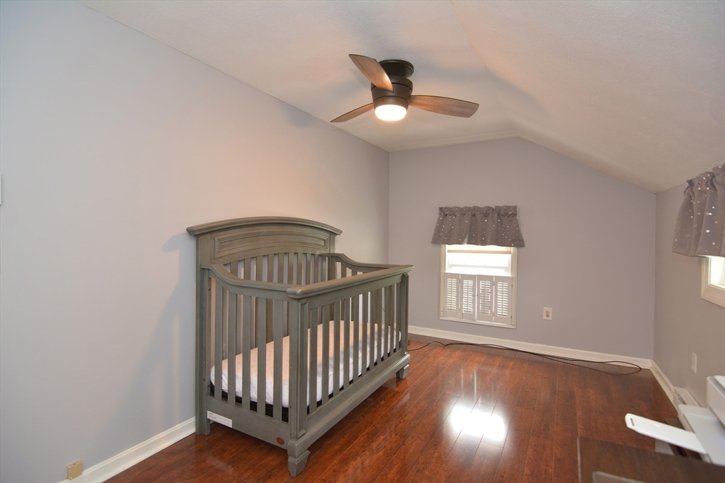 Attleboro, Massachusetts 02703, United States, 3 Bedrooms Bedrooms, ,2 BathroomsBathrooms,Residential,Contingent,125057