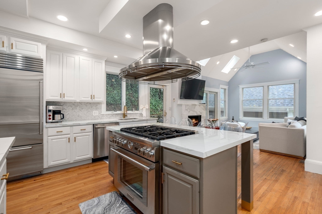 110 Avalon Rd