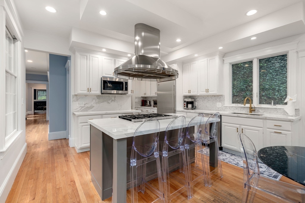 110 Avalon Rd