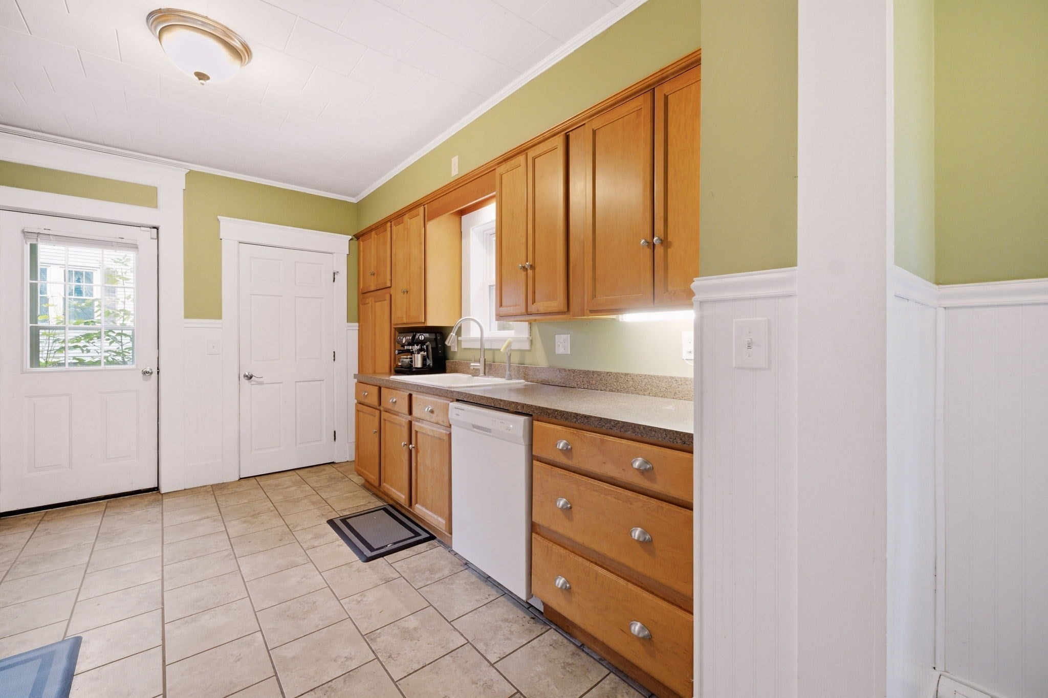 209 Green St, Gardner, MA Photo #16
