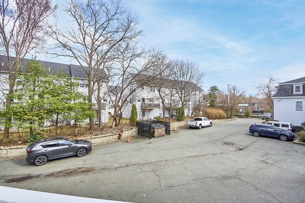 19 Railroad Street E2