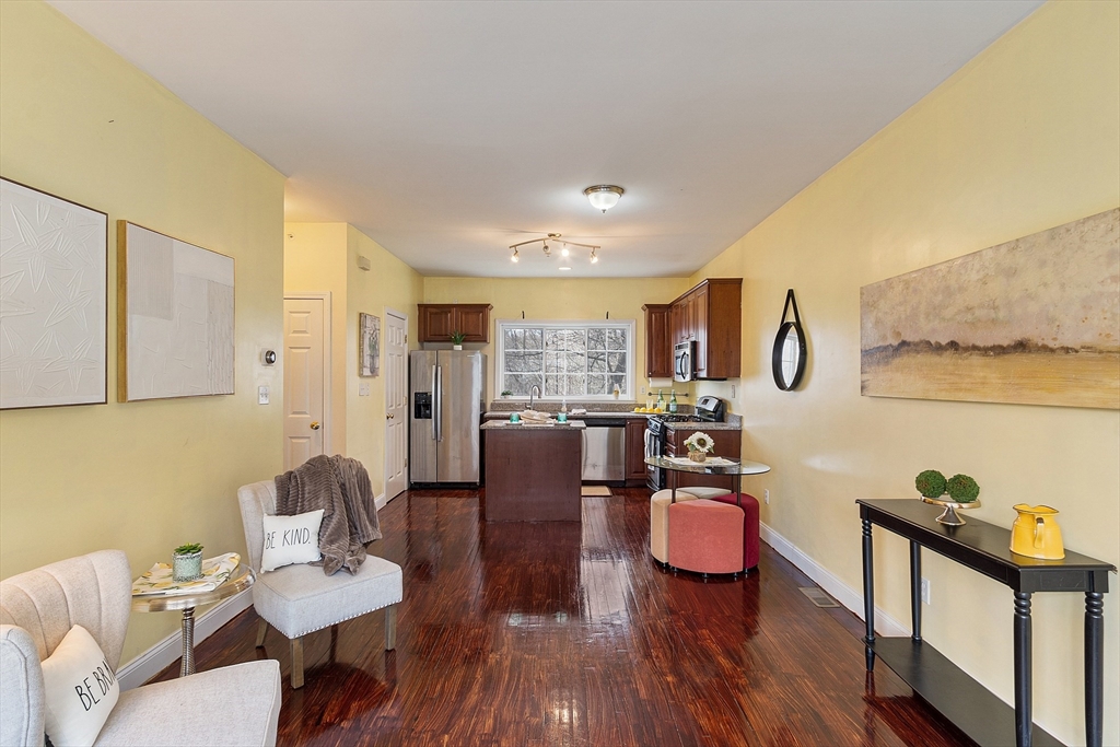 19 Railroad Street E2