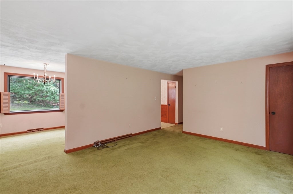 9 Conestoga Road, Chelmsford, MA, 9 Conestoga Road, Chelmsford, MA Photo #10