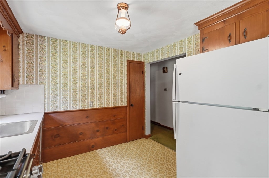 9 Conestoga Road, Chelmsford, MA, 9 Conestoga Road, Chelmsford, MA Photo #9