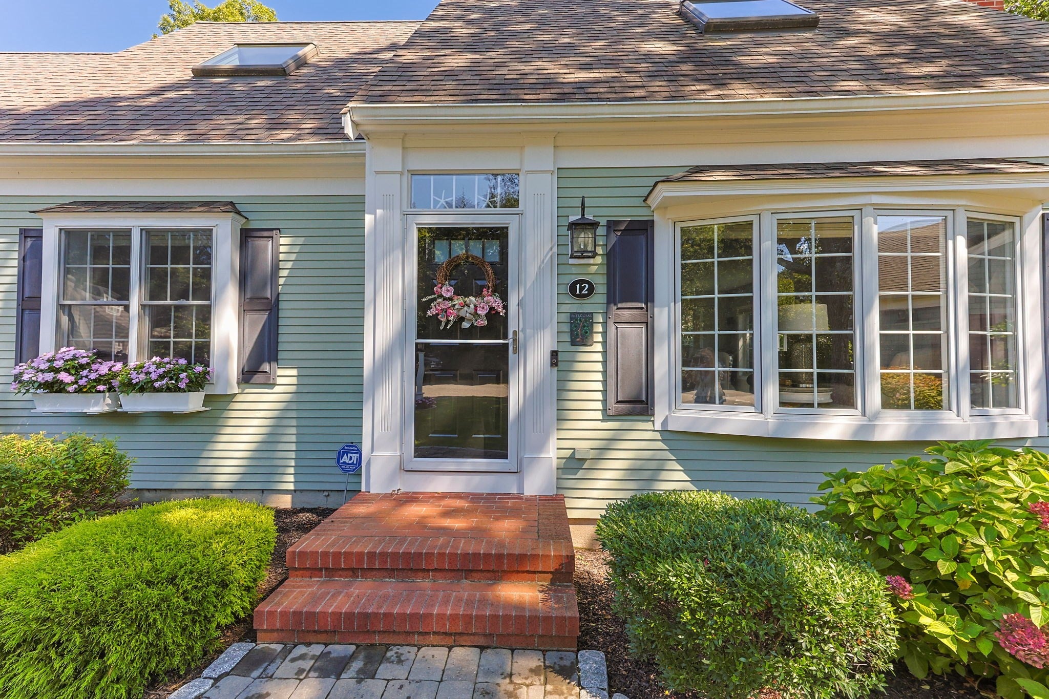 12 Coastal Ln