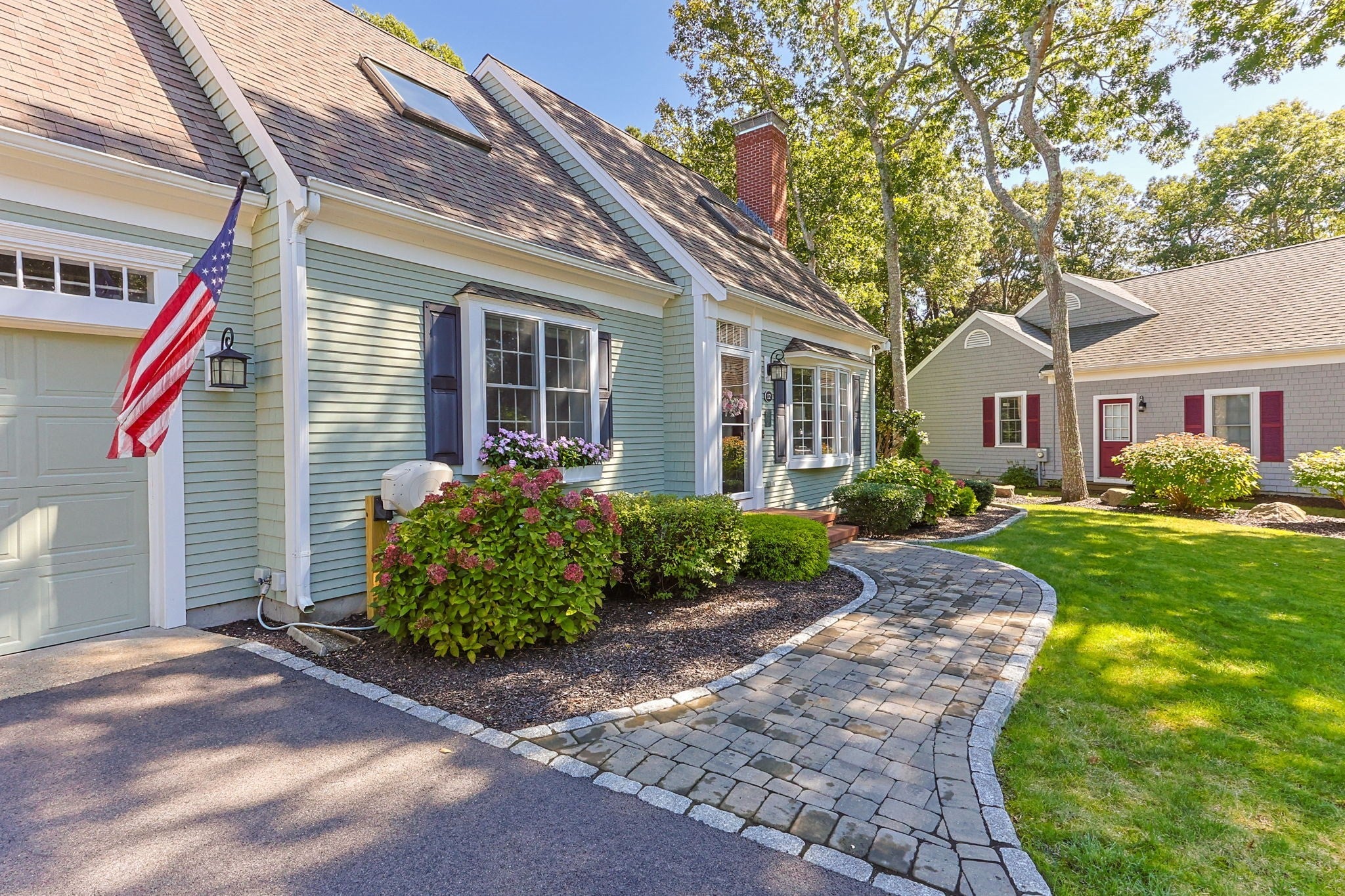 12 Coastal Ln