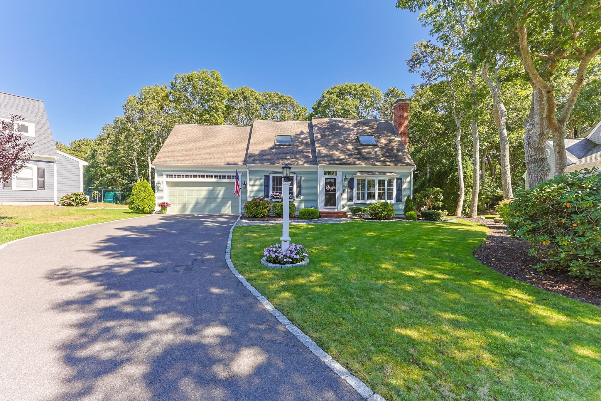 12 Coastal Ln
