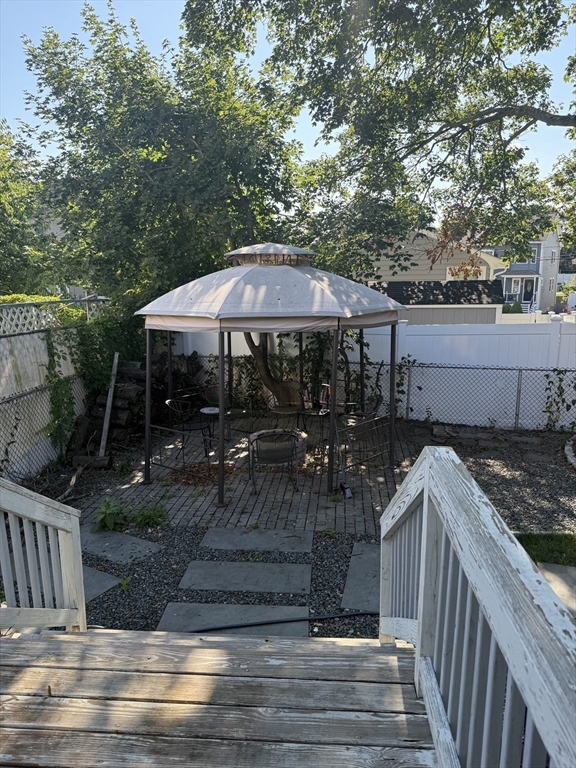 Waltham, Massachusetts 02451, United States, 4 Bedrooms Bedrooms, ,1 BathroomBathrooms,Residential,Active,176642