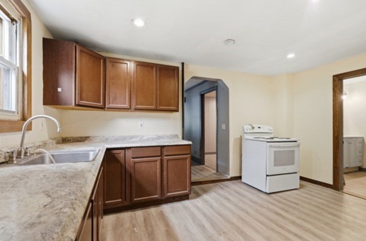 50 South St, Fitchburg, MA Photo #8