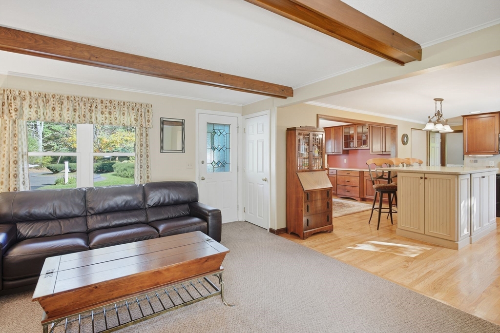 3 Sawmill Dr