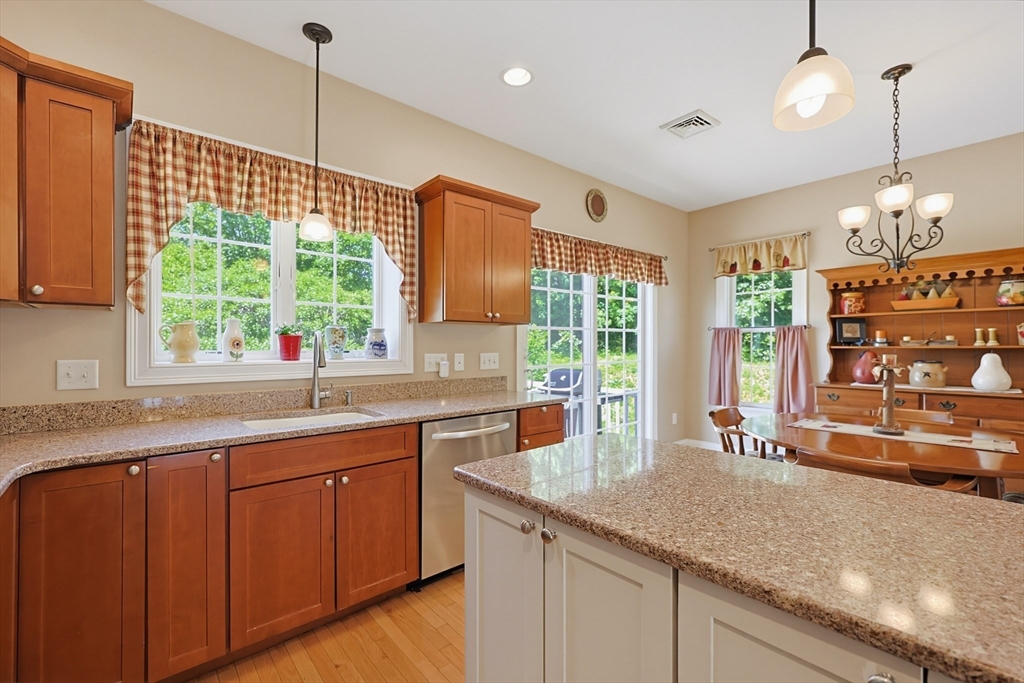 12 Zain Cir 12
