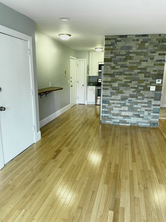 1409 River Street 47