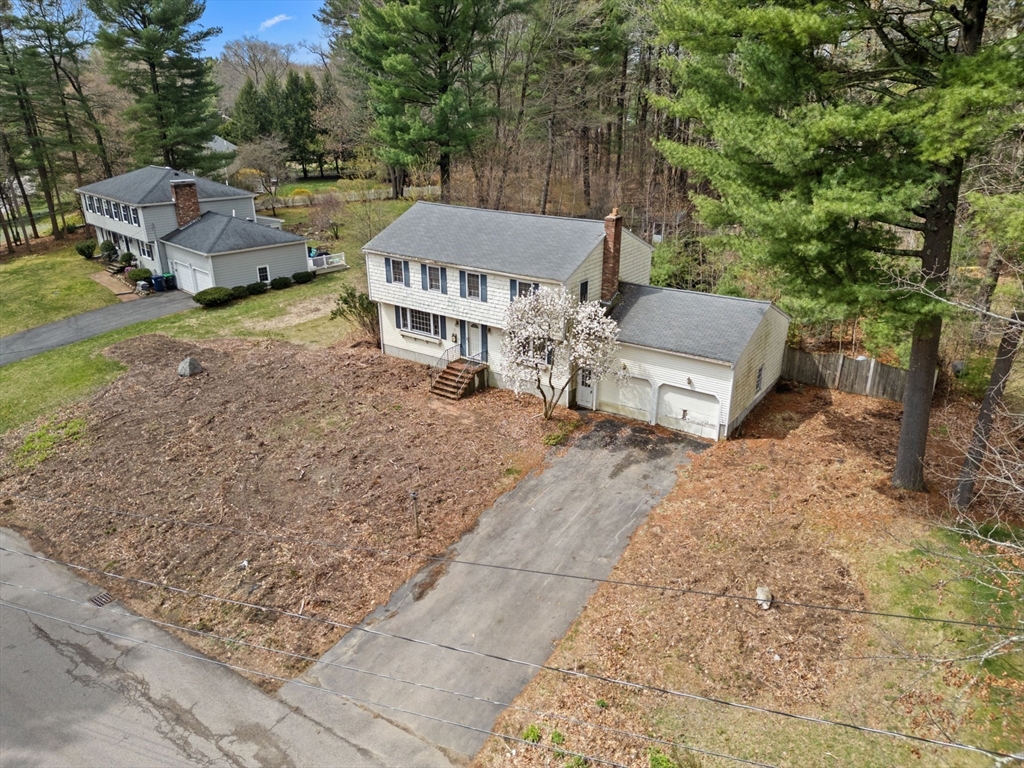 37 Crestview Dr