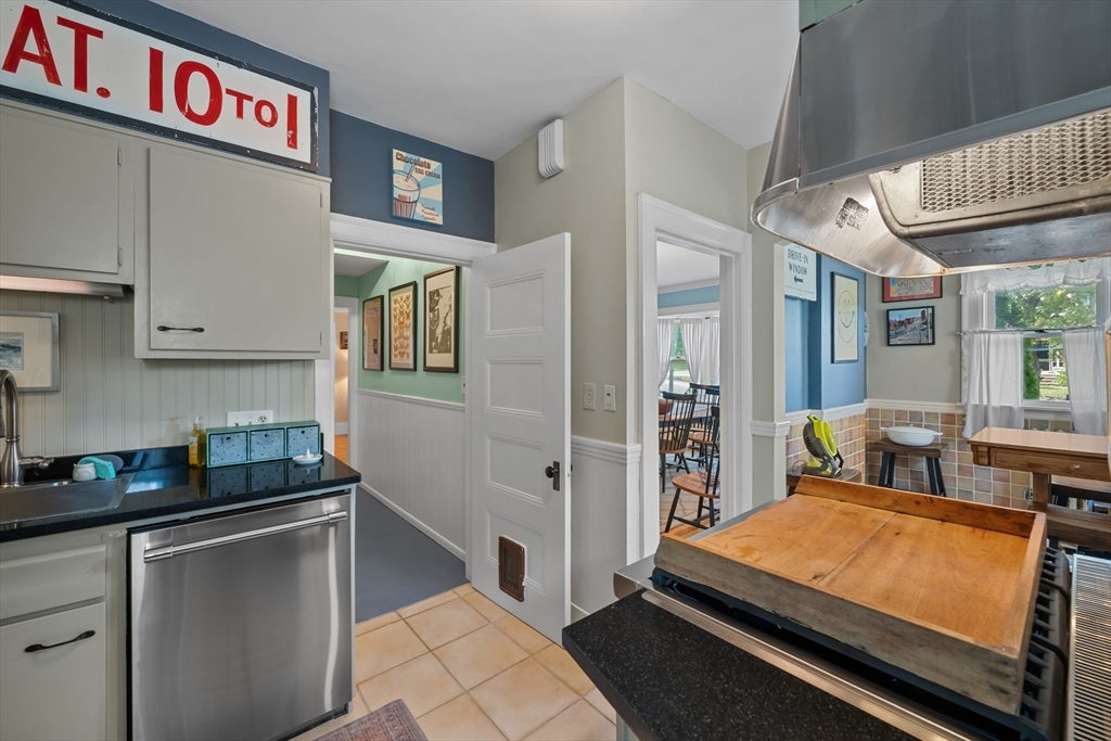 25 Kenwood Ave, Worcester, MA, 25 Kenwood Ave, Worcester, MA Photo #6