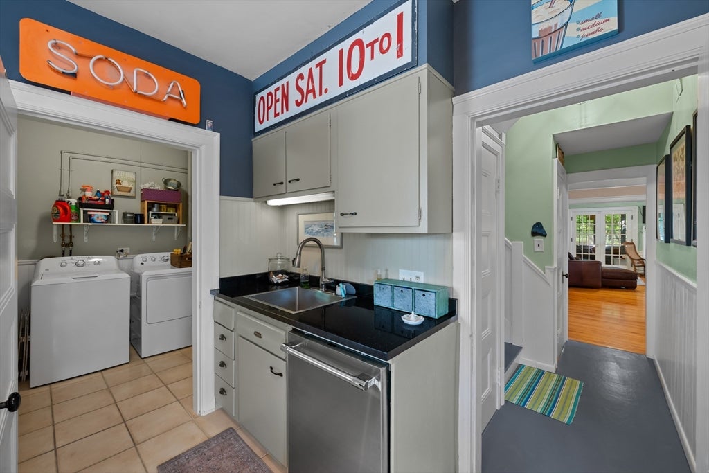 25 Kenwood Ave, Worcester, MA, 25 Kenwood Ave, Worcester, MA Photo #7