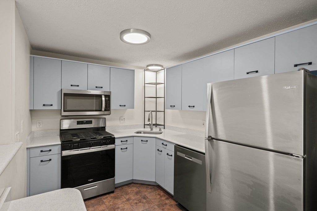 34 Newhall St #405, Lowell, MA, 34 Newhall St #405, Lowell, MA Photo #3