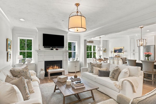 5 GRANVILLE LN # 5, AMESBURY, MA 01913 - Image a3b79481ff66e257fd04ec6cd9670b4e/4292550872